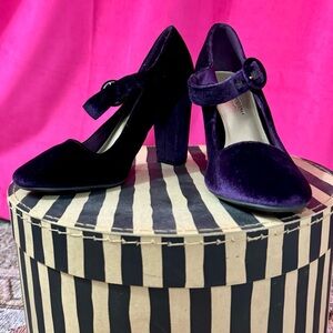 Christian Siriano Womens Mary Jane
 Dark Purple Velvet Block Heel - Size 9